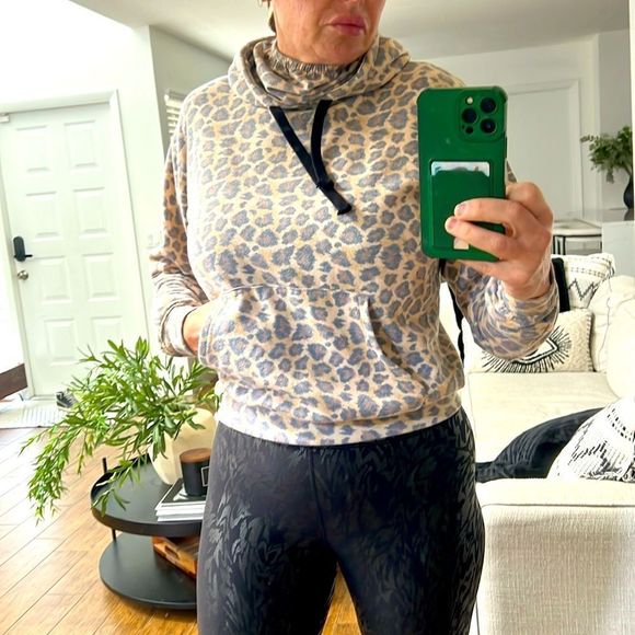 Katie J NYC Leopard Hoodie Sweatshirt XS with Mask Insert - Picture 3 of 8